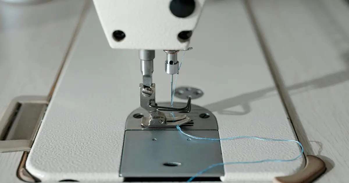 Heavy Duty Sewing Machine